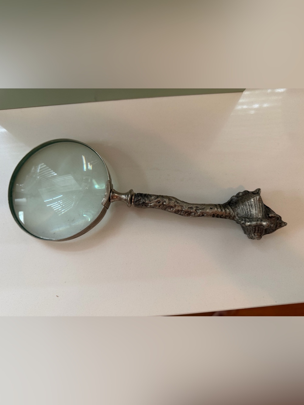 Decorative Silver-Tone Shell Handle Magnifying Glass